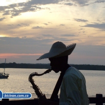 Bicivan Tour Kayak Mar Bahia Malaga Juanchaco Ladrilleros Pacifico Colombia